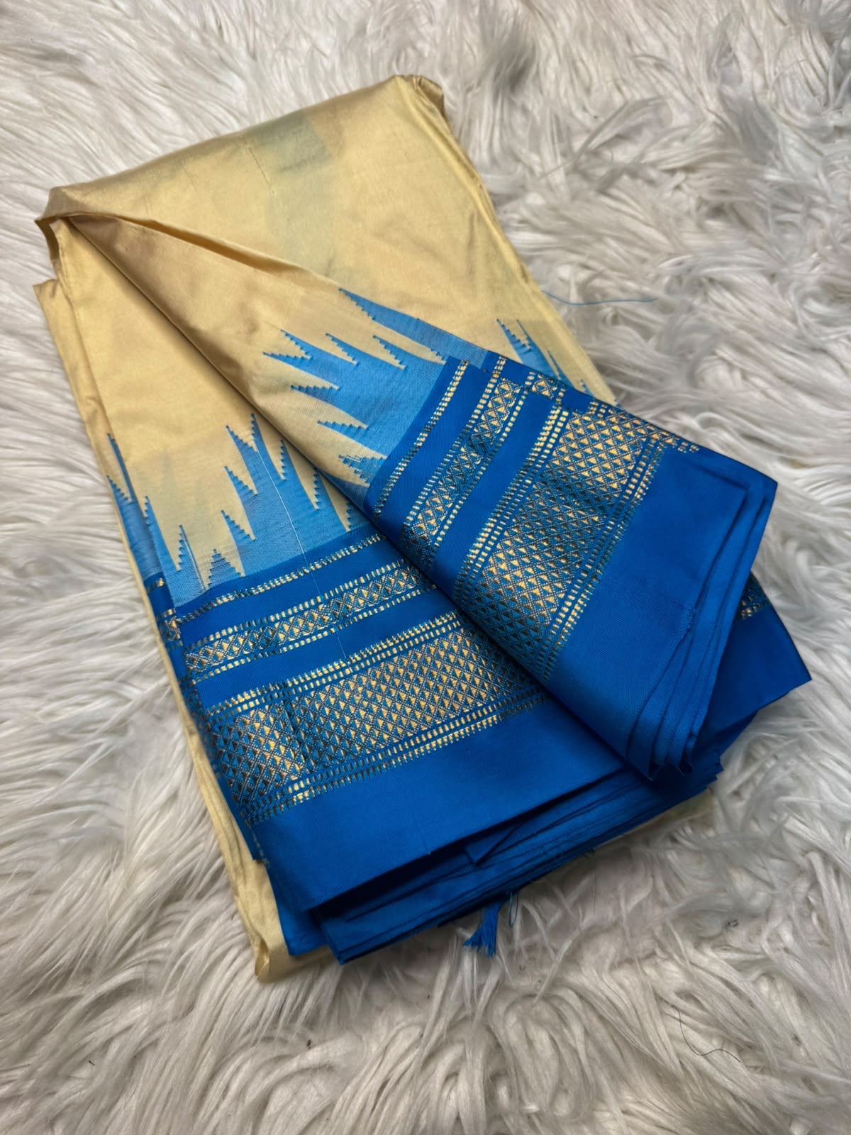Pure Silk Ilkal-Style Kasuti Saree