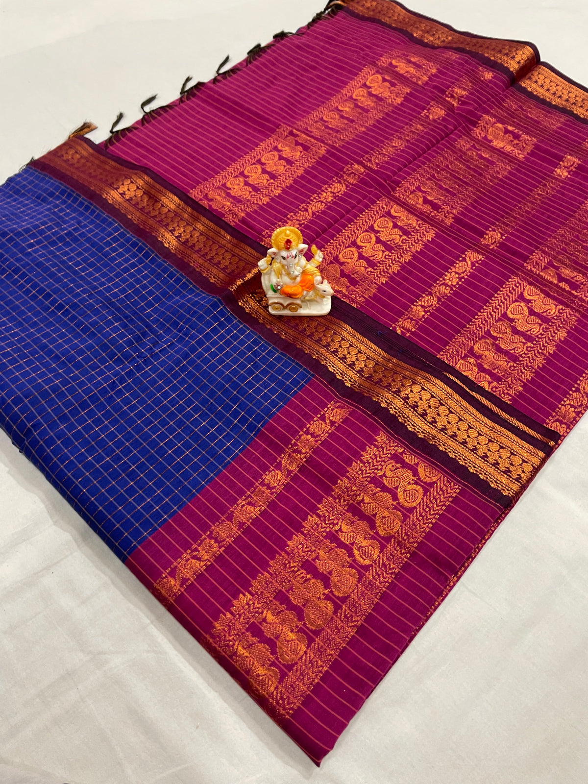 Kalyani Cotton Checks Saree with Rich Contrast Pallu and Traditional Butta Border