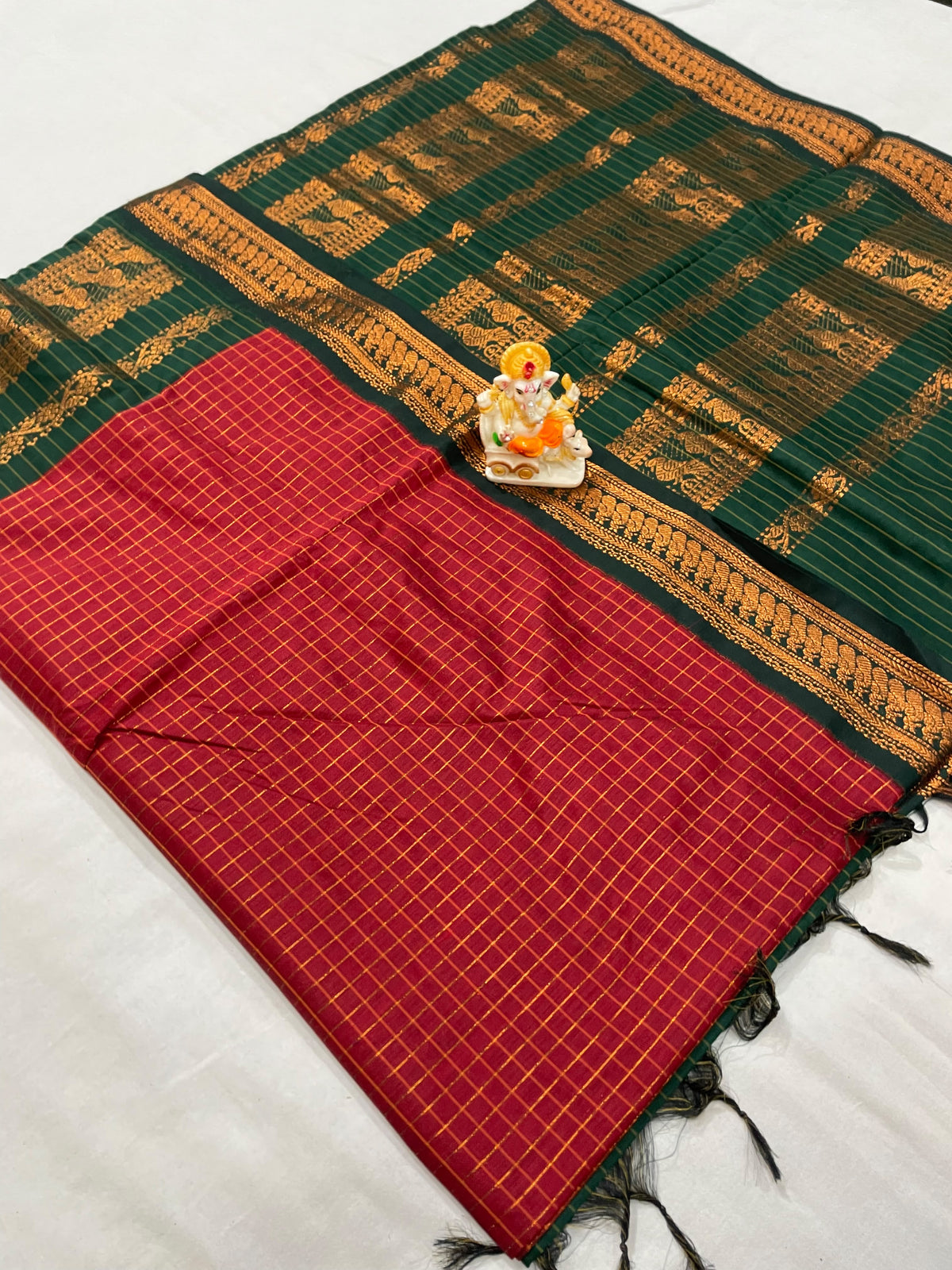 Kalyani Cotton Checks Saree with Rich Contrast Pallu and Traditional Butta Border