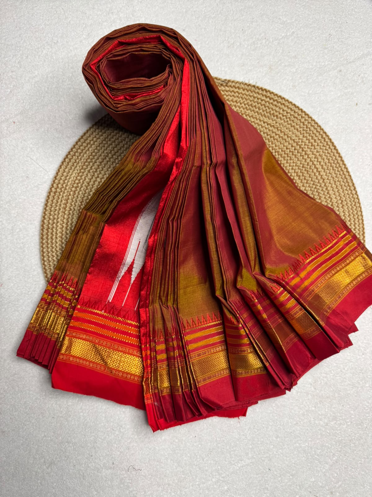 Pure Silk Handloom Ilkal Saree with Small Kaddi Checks and Temple Border