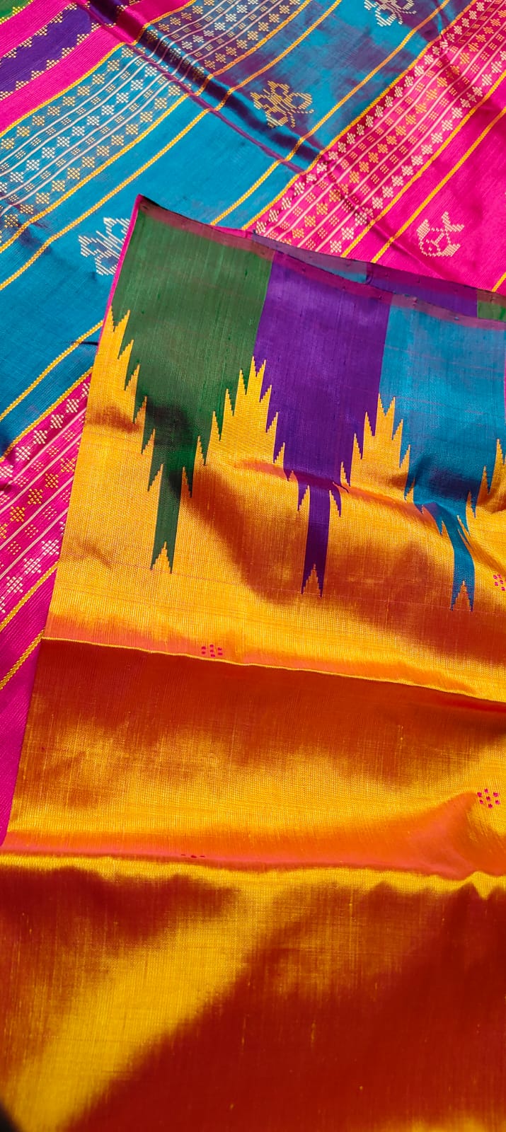 Beautiful Color Combination of Authentic Berhampuri Silk Handloom Saree With Contrast Blouse Piece