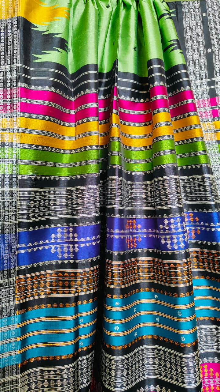 Exclusive Ganga Jamuna Podhkumbha Double Aanchal Berhampuri Silk Saree