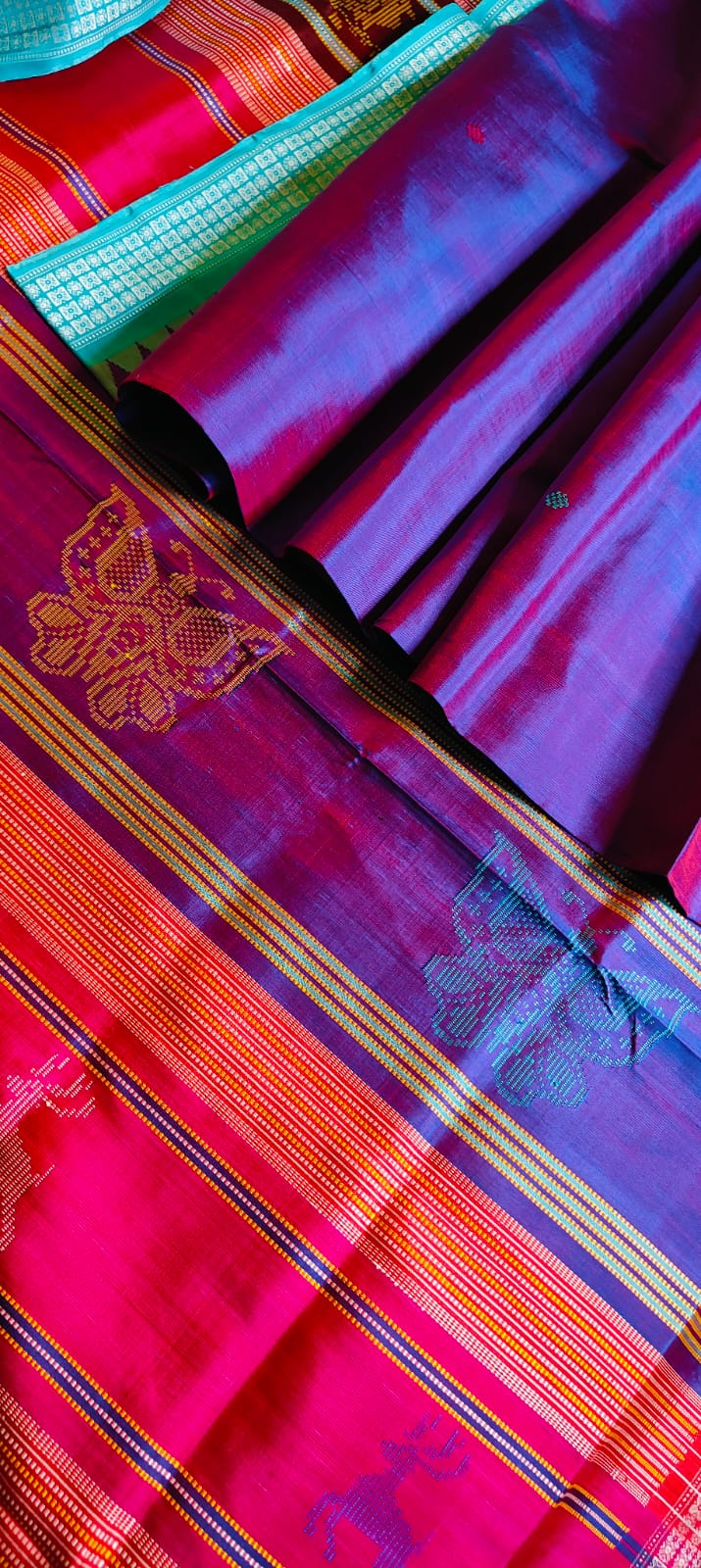 Royal Purple Color Dual Tone Berhampuri Double Pallu Silk Saree