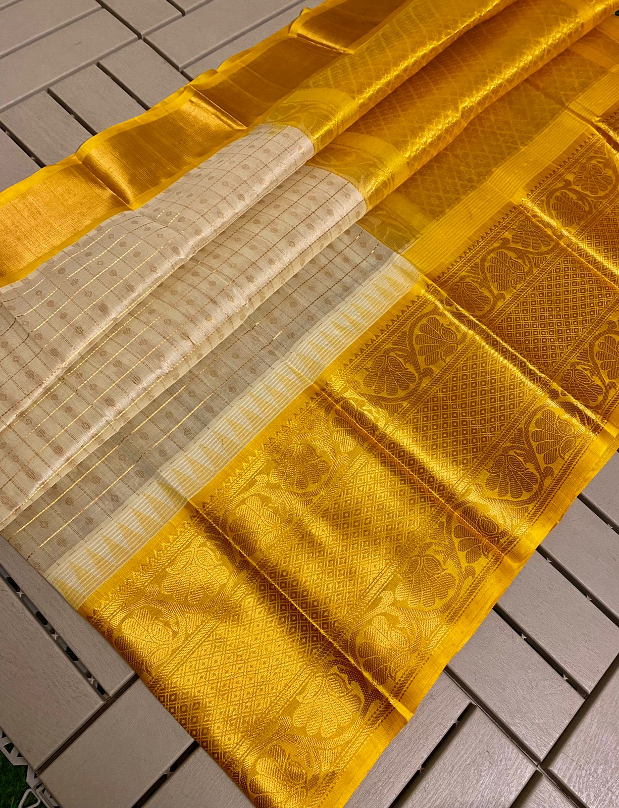Beautiful Cream & Golden Yellow Kanchi Kuppadam Pure Pattu Hadloom Saree