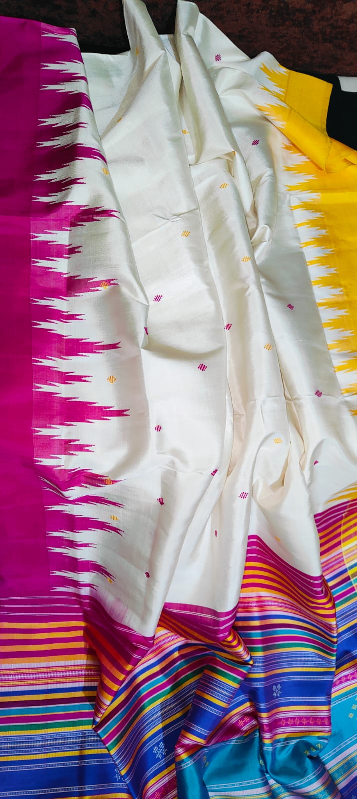 Berhampuri Double Pallu Silk Saree Multicolour Pallu | Ganga Jamuna Border