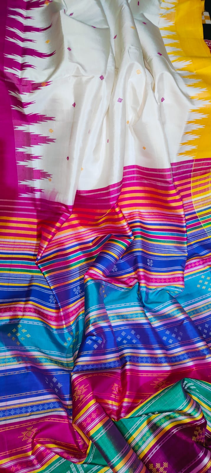 Berhampuri Double Pallu Silk Saree Multicolour Pallu | Ganga Jamuna Border