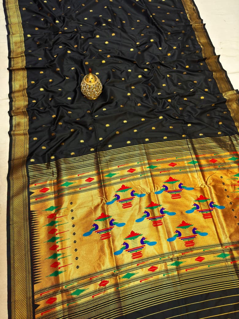 Traditional Yeola Paithani Silk Saree | All Over Kuiri Butta | Traditional Pallu | Contrast Blouse Piece