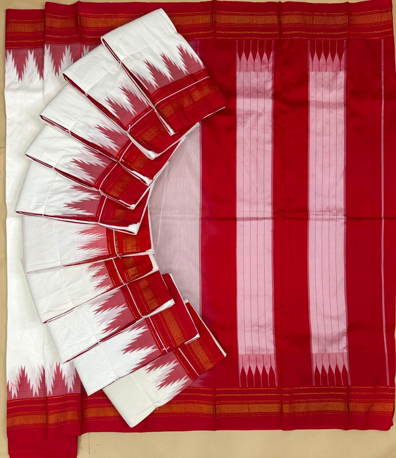 Gadwal Temple Border Mercerised Cotton Saree with Ilkal Silk Pallu | Contrast Blouse Piece