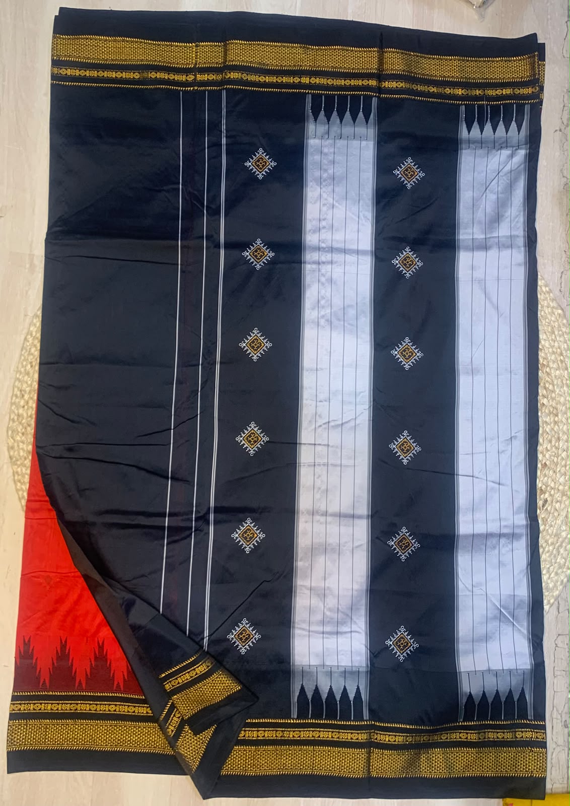 Karnataka Handloom Ilkal Traditional Kasuti Cotton Silk Saree | Chikki Paras Temple Border