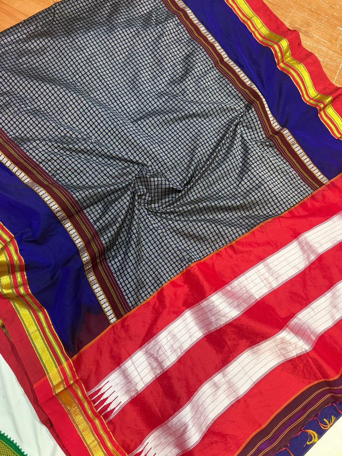 Exclusive Karnataka Ilkal Half & Half Saree in Viscose Cotton with Chikki Paras Border