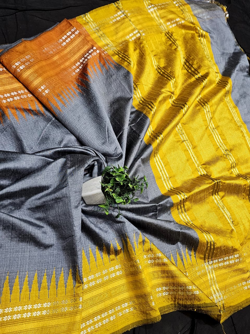 Chhattisgarh Handloom Pure Raw Silk Saree | Vidarbha Temple Border, Ikat Pallu