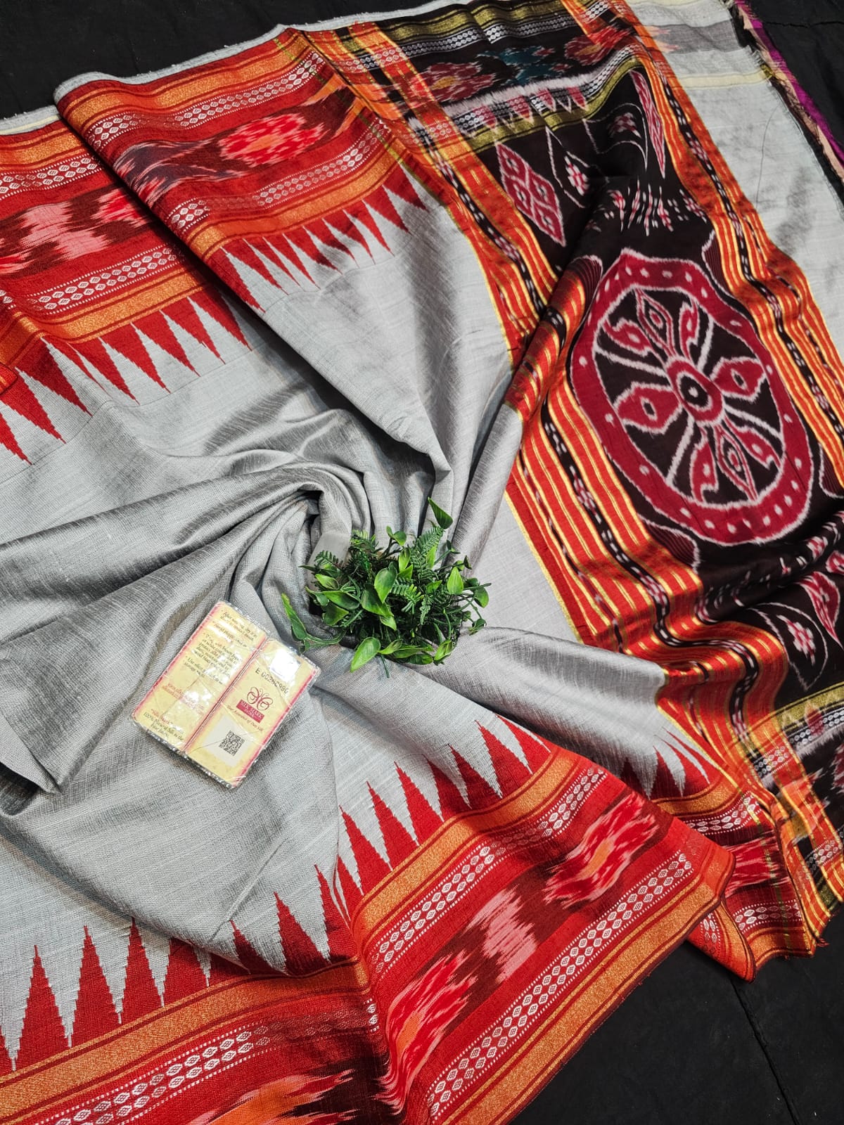 Chhattisgarh Handloom Pure Raw Silk Saree | Vidarbha Temple Border, Ikat Pallu