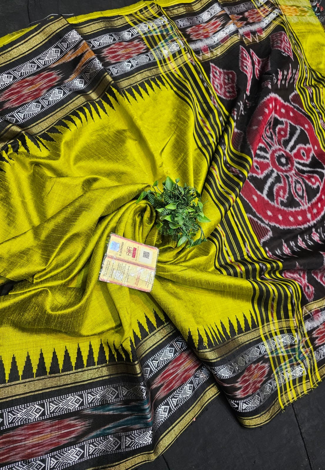 Chhattisgarh Handloom Pure Raw Silk Saree | Vidarbha Temple Border, Ikat Pallu