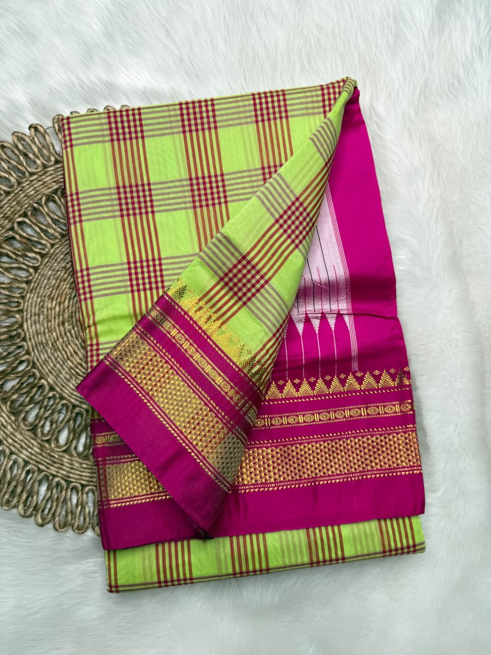 Ilkal-Style Supriya Checks Saree with Pure Silk Pallu – Karnataka