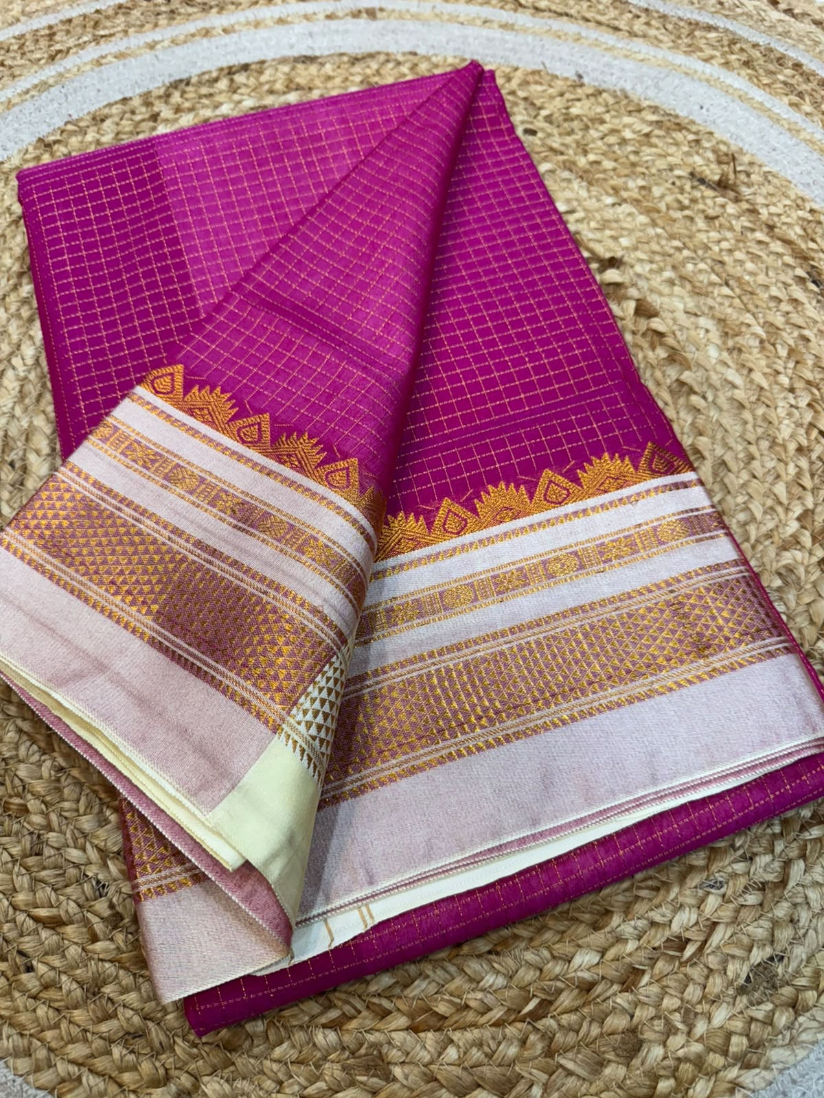 Karnataka Ilkal Saree – Tana Special Zari Checks with Chukki Paras Border & Contrast Blouse