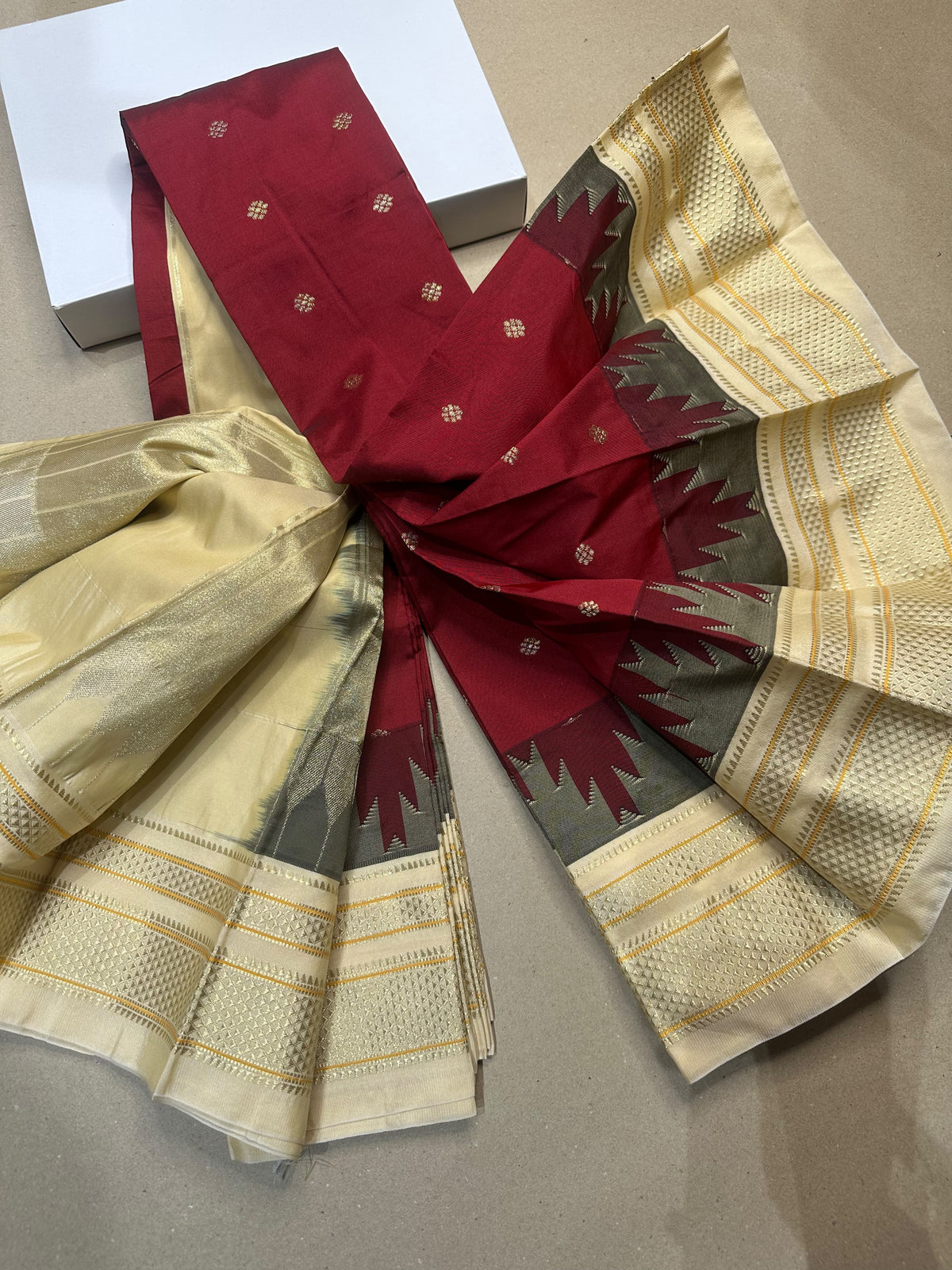Ilkal Temple Butta Saree with Chikki Paras Border & Silk Tope Zari Pallu