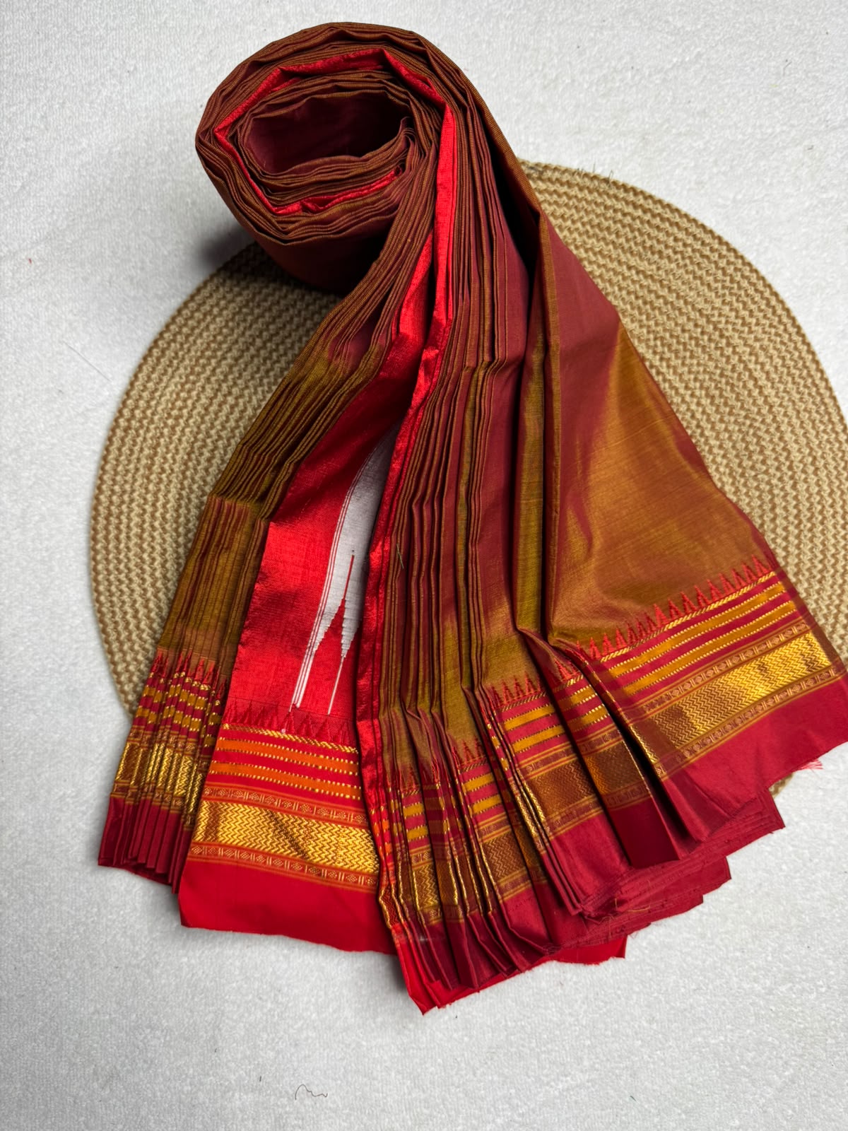 Pure Silk Handloom Ilkal Saree with Small Kaddi Checks and Temple Border