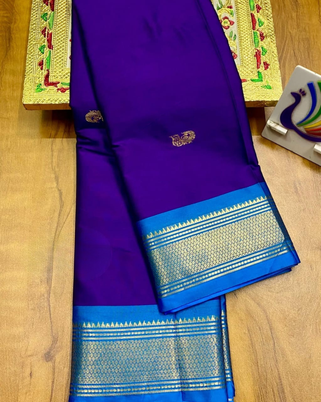 Soft Silk Kadiyal Paithani Saree with All-Over Butta & Gonda Pallu