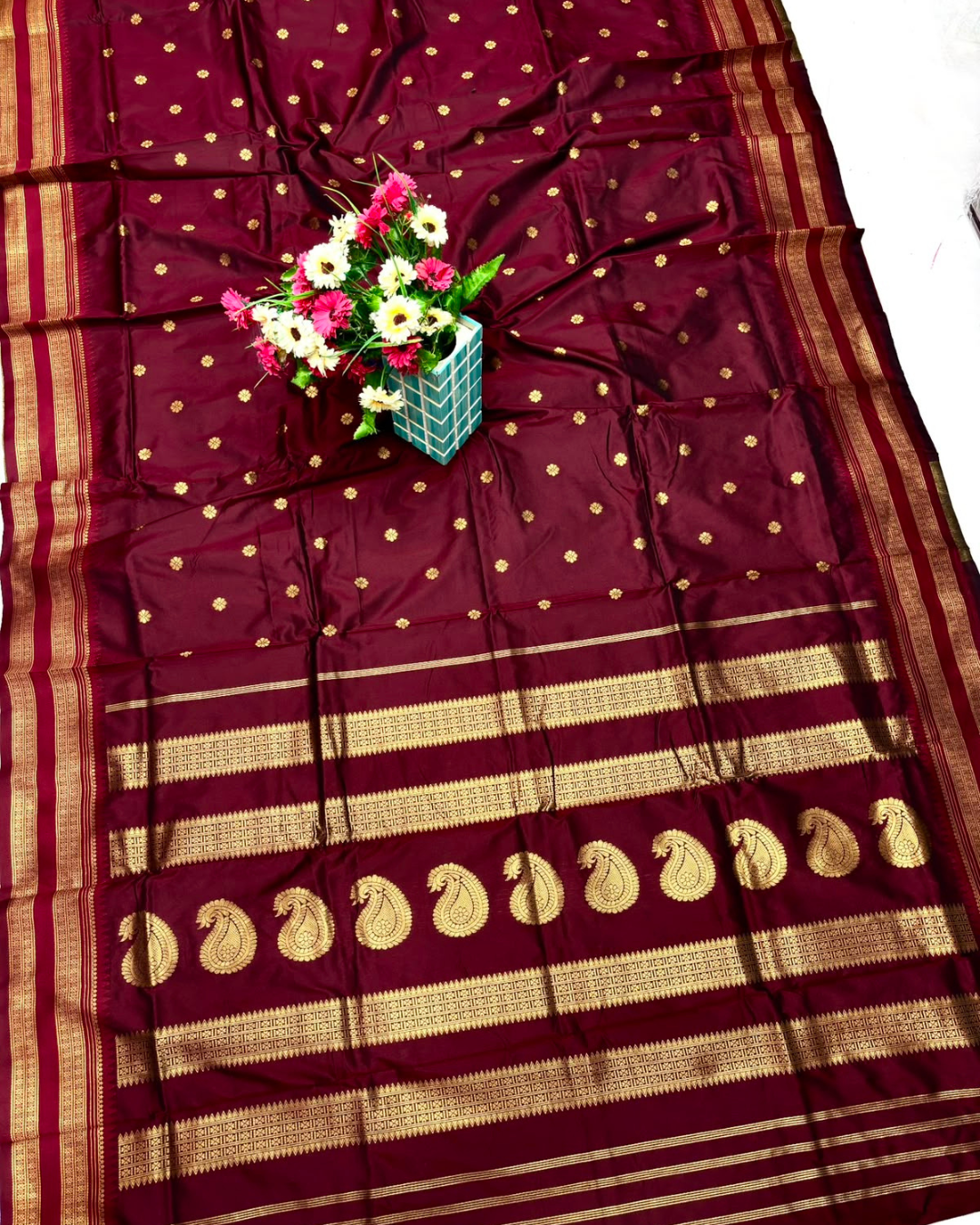 Narayanpeth Paithani Half Silk Saree | All Over Gold Zari Butti