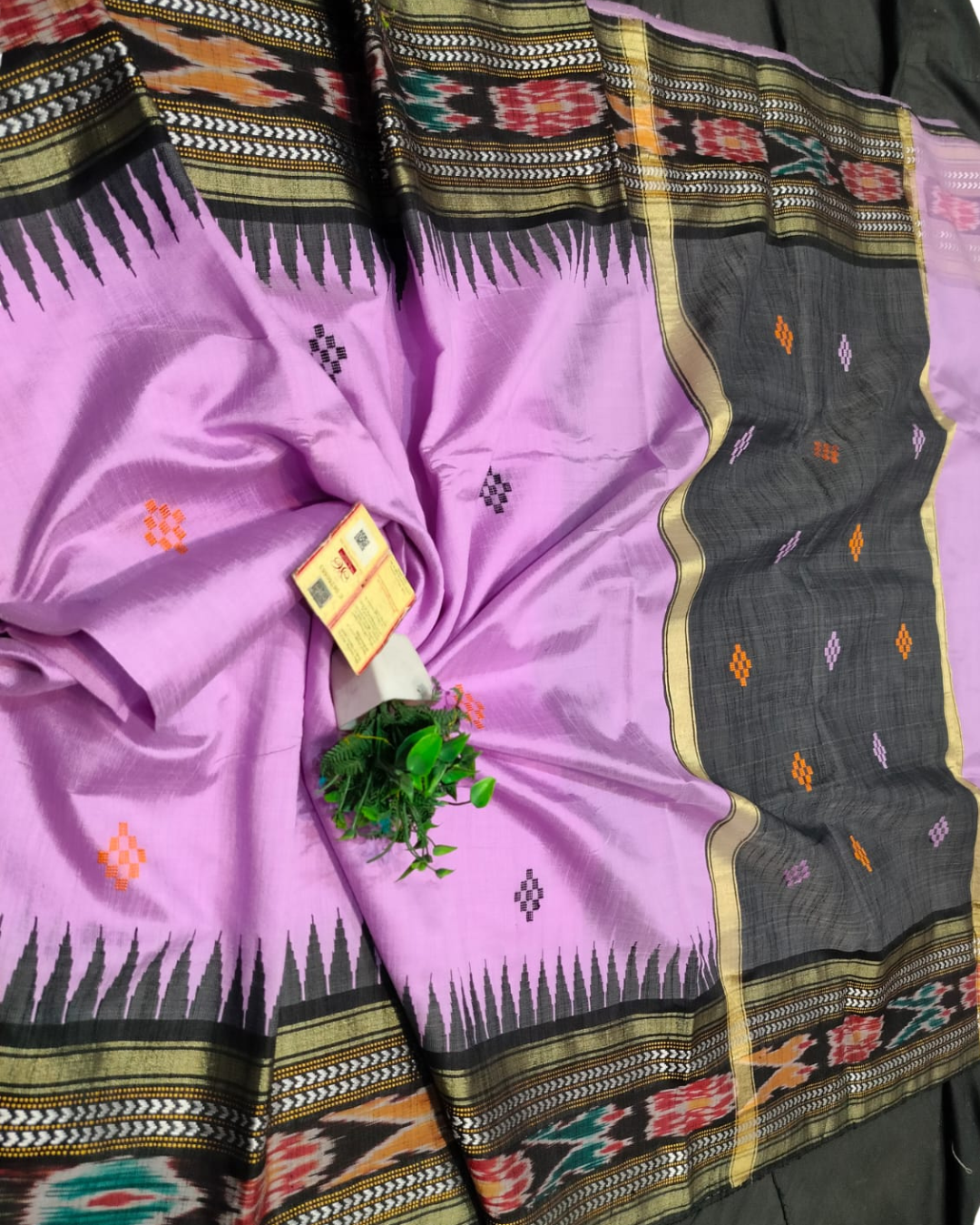 Handloom Pure Silk Saree | Woven Temple Border | Contrast Ikkat Pallu