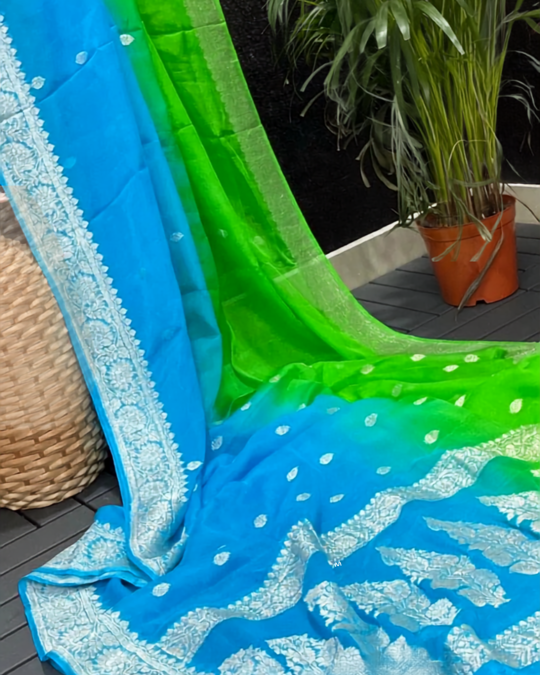 Authentic Banarasi Khaddi Georgette Handloom Saree | Silver Zari Butta