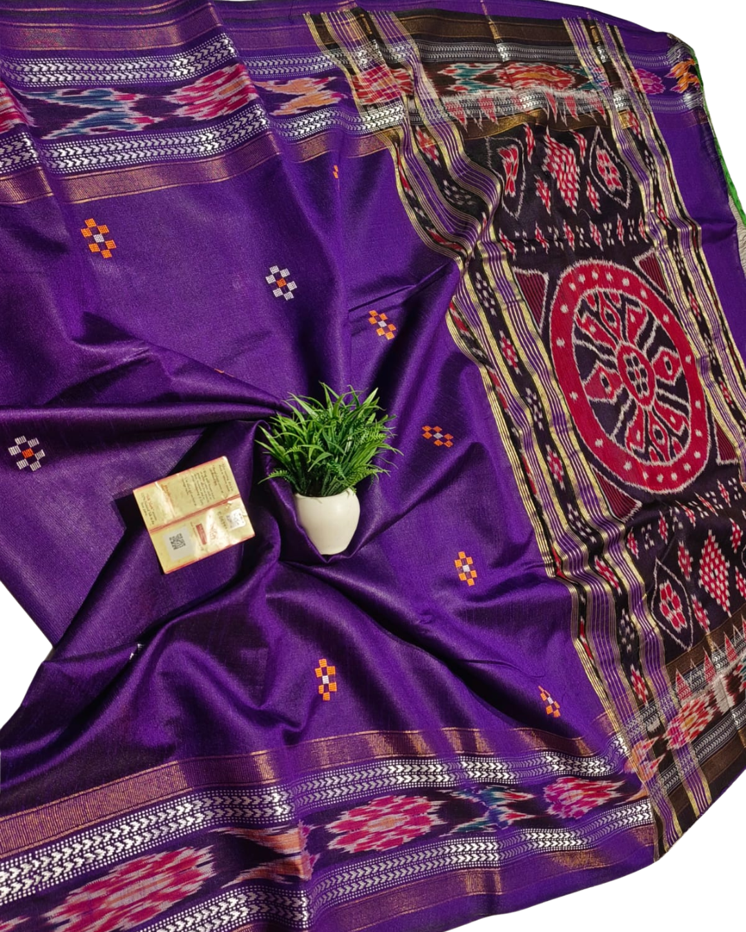 Pure Raw Silk Vidarbha Border Saree – Booti Weave with Konark Chakra Pallu | Handloom Silk Mark Certified Saree