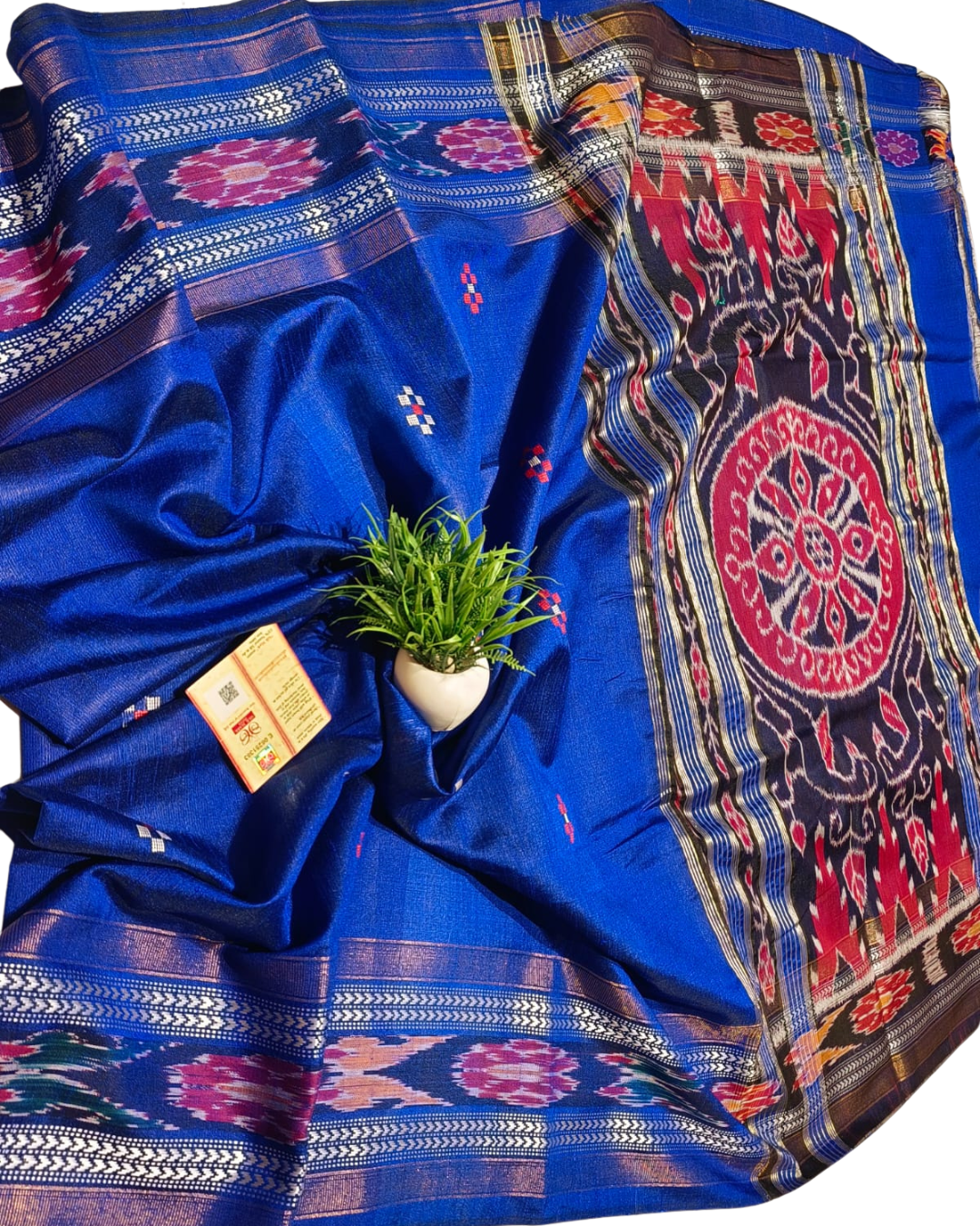 Pure Raw Silk Vidarbha Border Saree – Booti Weave with Konark Chakra Pallu | Handloom Silk Mark Certified Saree