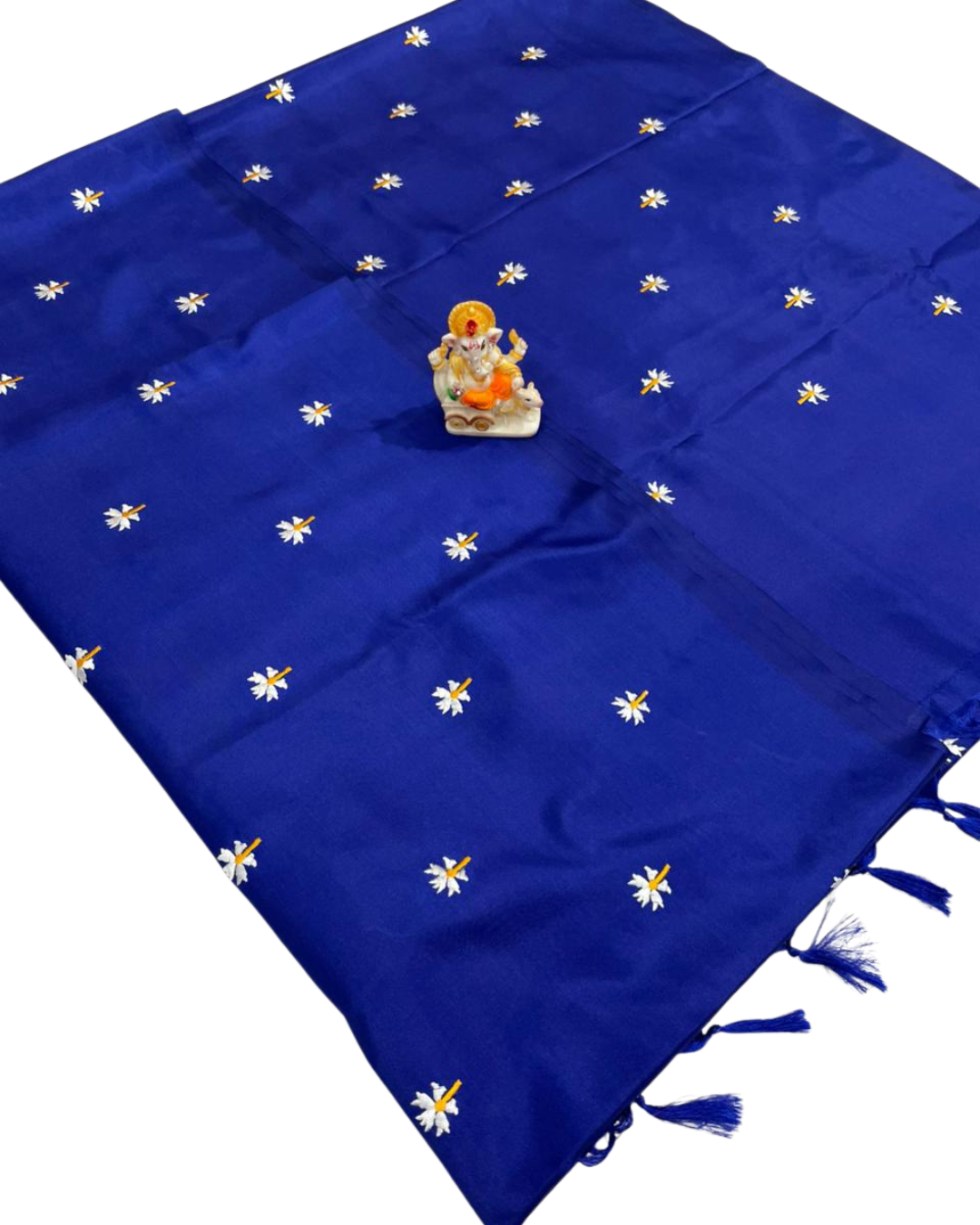 Premium Malai Silk Saree with Prajakta Phool Embroidery Work