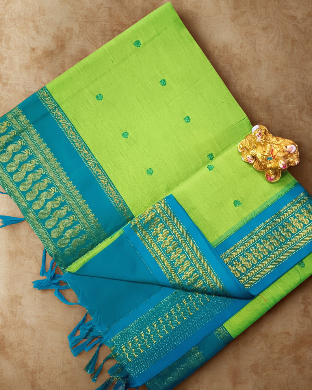 Lime Green Gadwal Cotton Silk Blend Saree