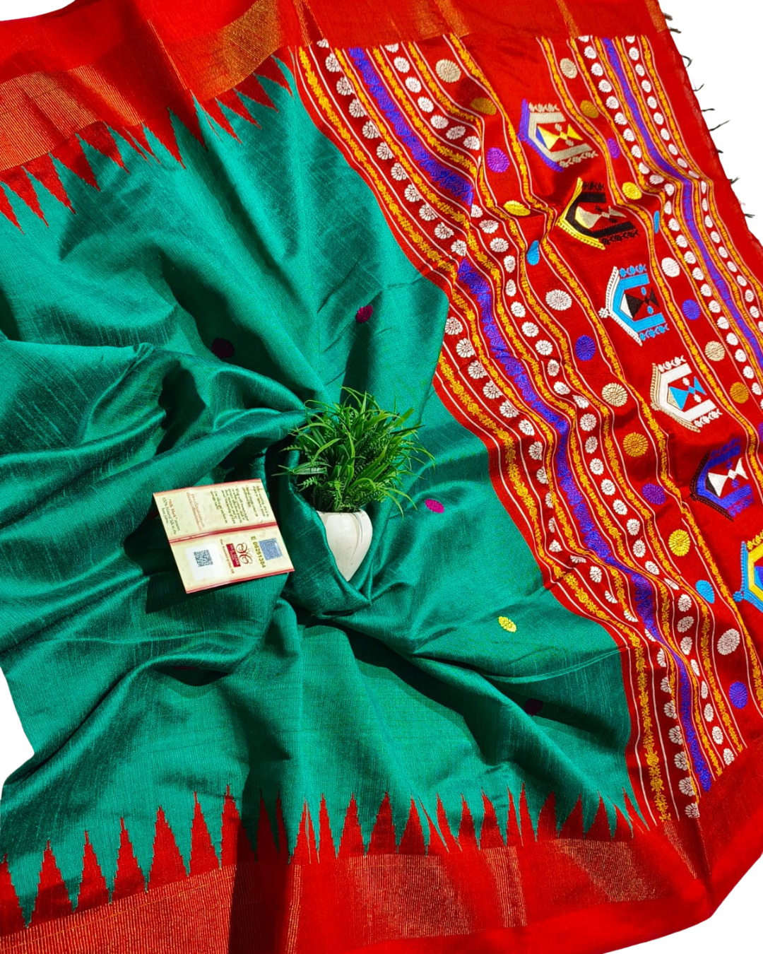 Chhattisgarh Handloom Pure Raw Silk Saree | Dolabedi Pallu | Temple Border | Contrast Blouse