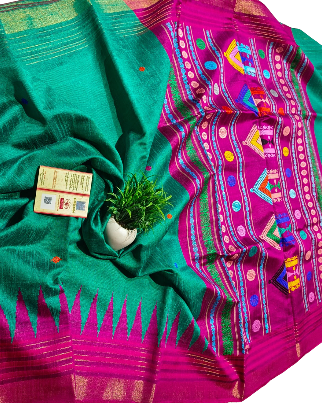 Chhattisgarh Handloom Pure Raw Silk Saree | Dolabedi Pallu | Temple Border | Contrast Blouse