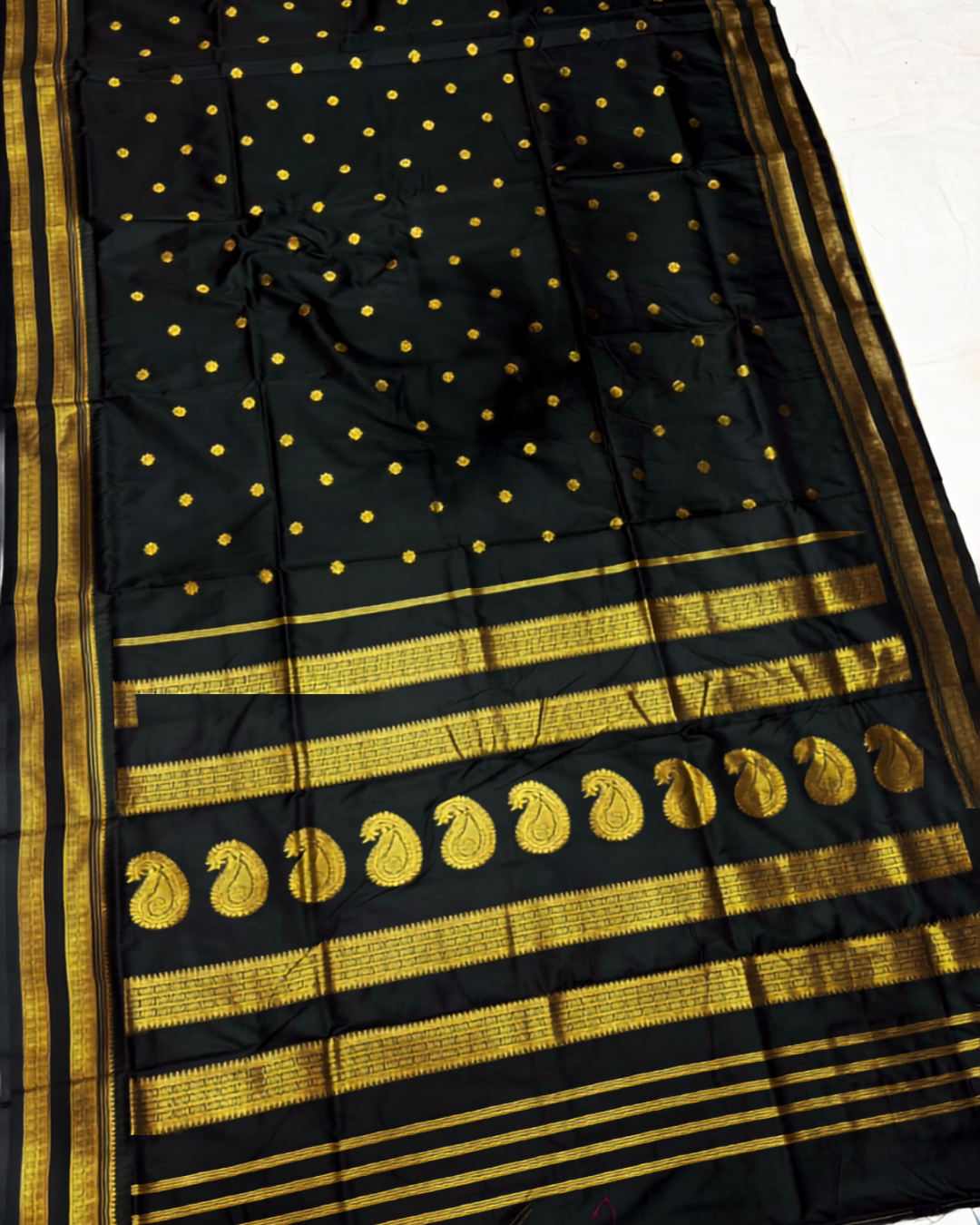 Narayanpeth Paithani Half Silk Saree | All Over Gold Zari Butti | Handloom Wedding Saree
