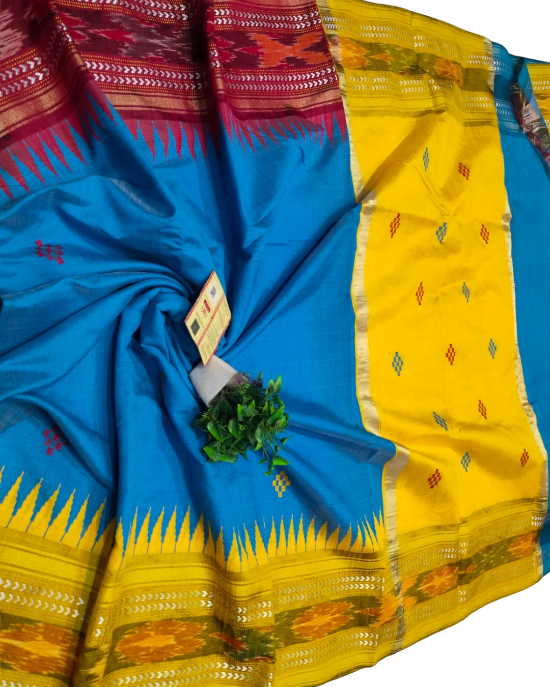 Handloom Pure Silk Saree | Woven Temple Border | Contrast Ikkat Pallu