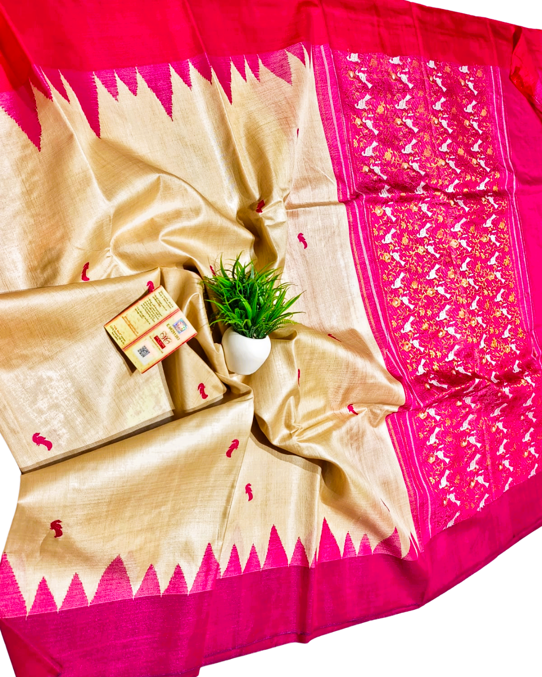 Chhattisgarh Handloom Pure Tussar Dolabedi Pallu Saree