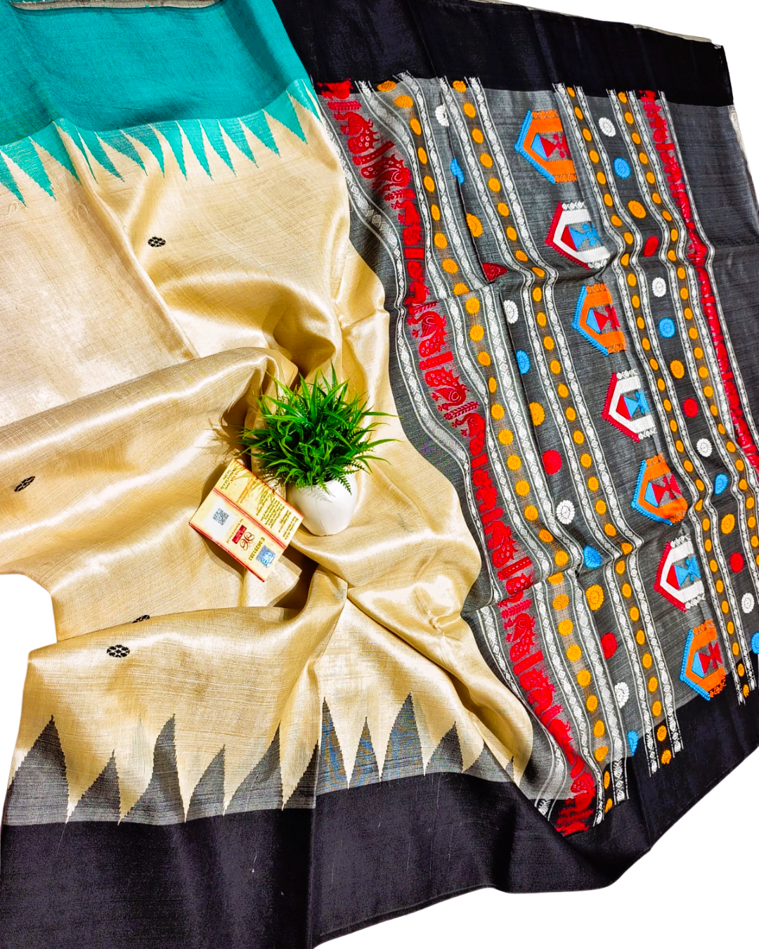 Chhattisgarh Handloom Pure Tussar Dolabedi Pallu Saree