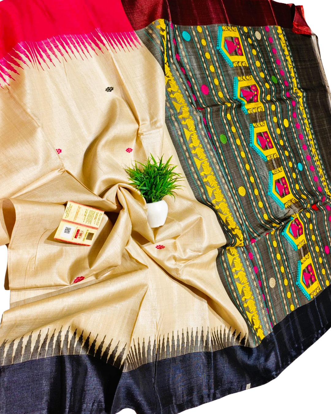 Chhattisgarh Handloom Pure Tussar Dolabedi Pallu Saree