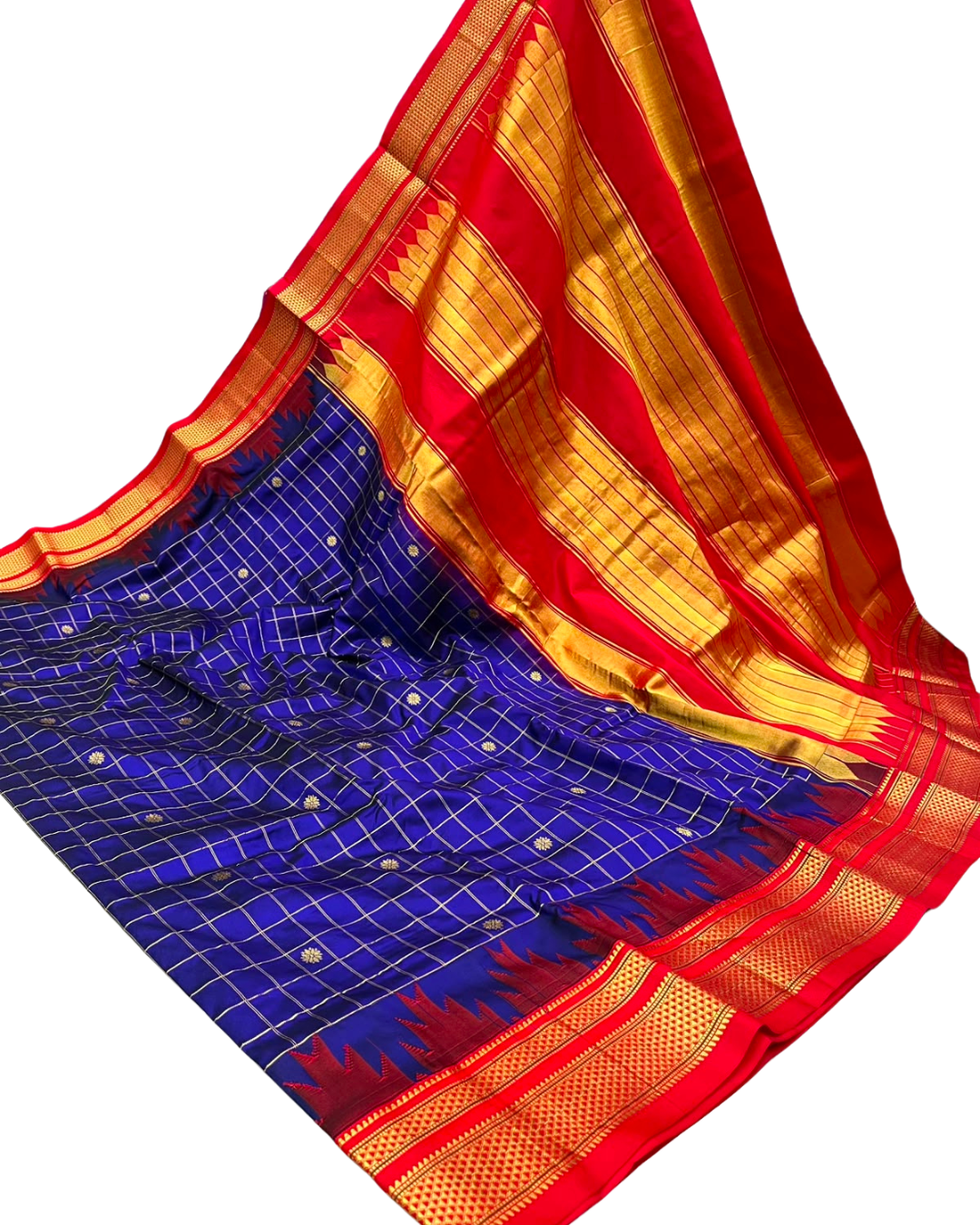 Pure Silk Checks Ilkal Saree | Contrast Blouse & Traditional Weaving