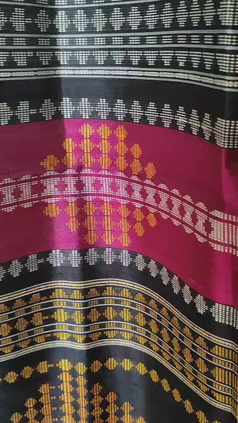 Exclusive Ganga Jamuna Podhkumbha Double Aanchal Berhampuri Silk Saree