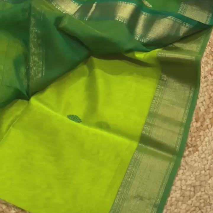 Green Color Maheshwari Handloom Silk Cotton Saree